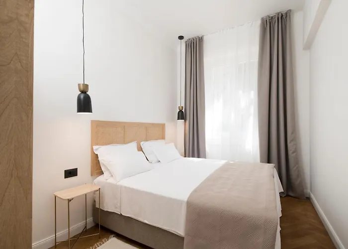 Luxury Bella - Centre W Free Parking Appartamento